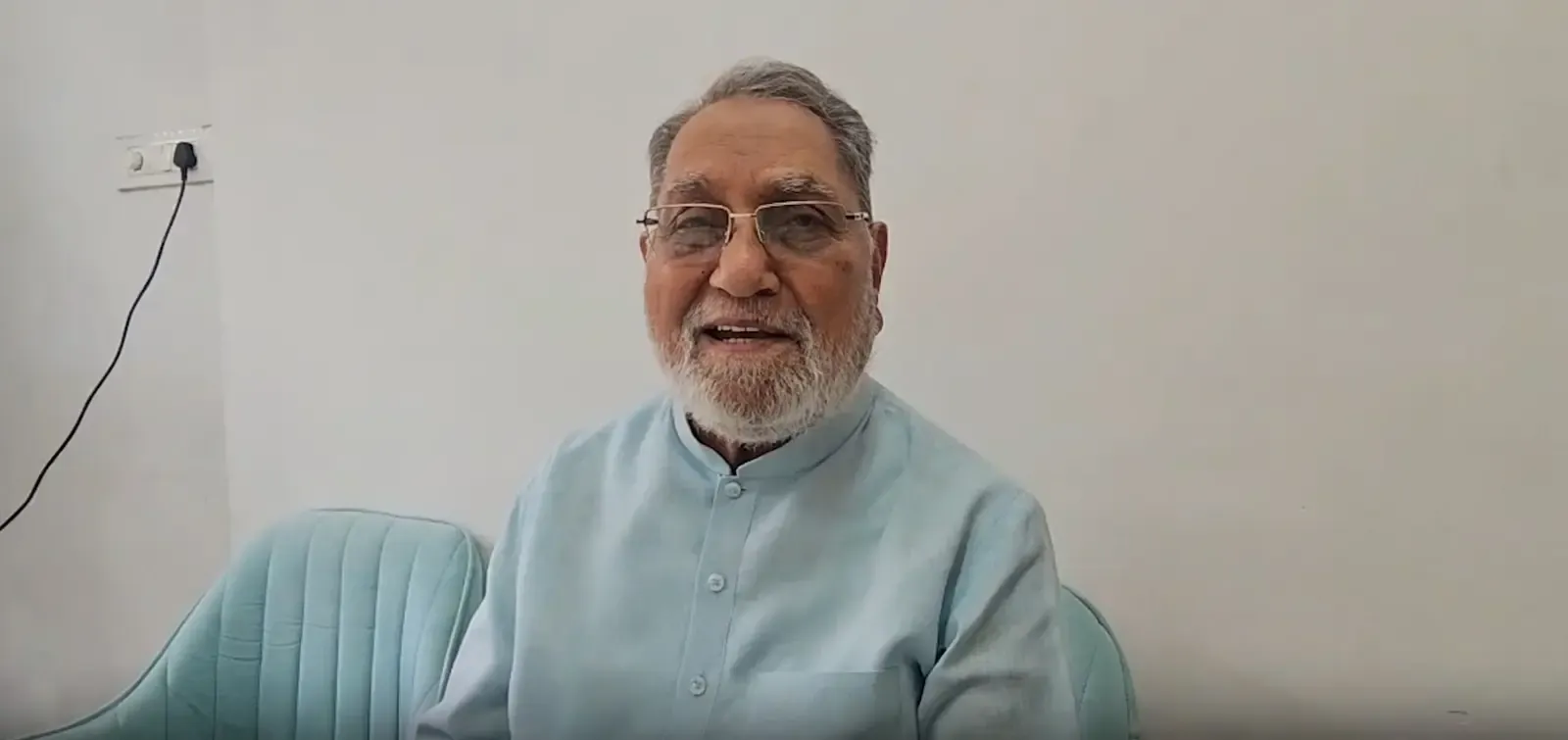 हुसैन दलवई का भाजपा पर हमला: 'हिंदू राष्ट्र की राजनीति, रोजगार-शिक्षा पर ध्यान नहीं'