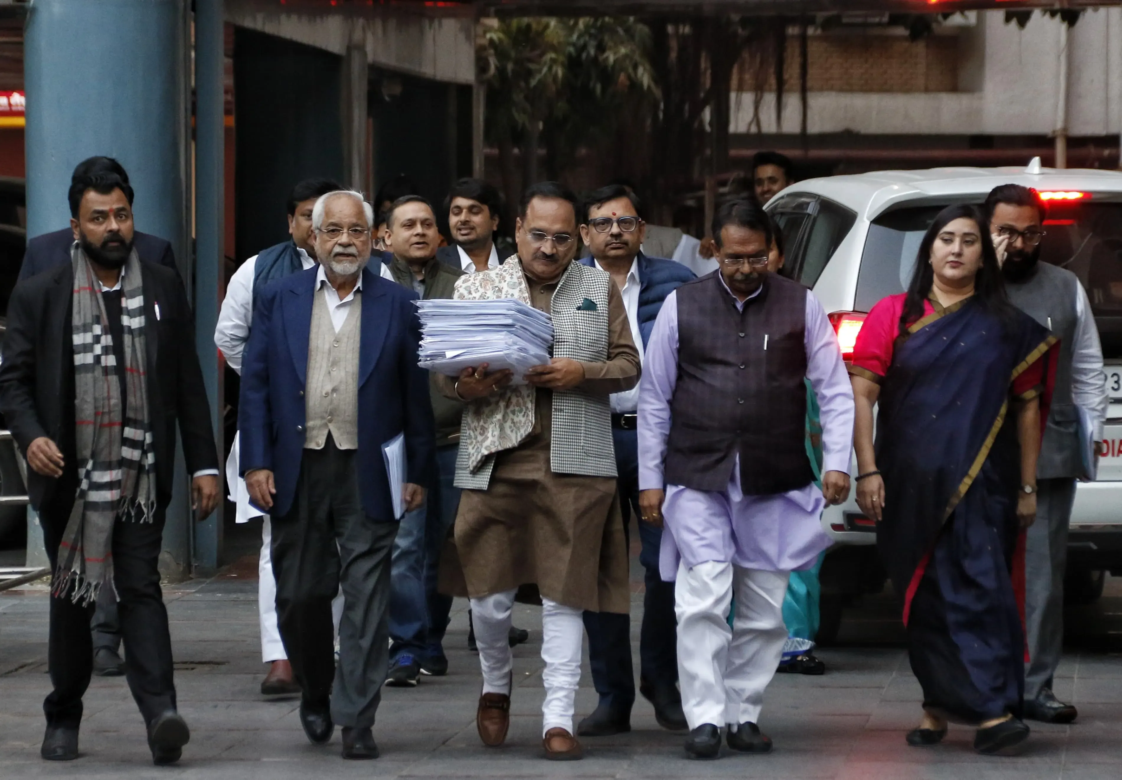BJP Officials Present Proof of Unlawful Voters in Delhi, Call for Prompt Action from EC