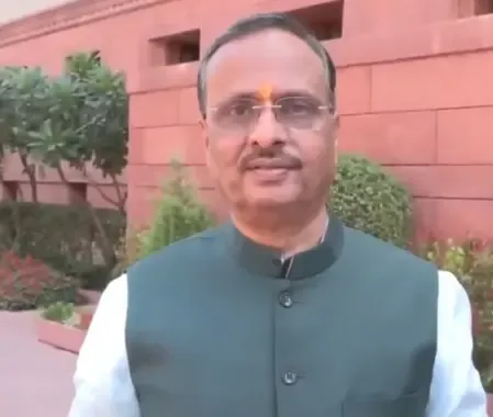 भाजपा का विपक्ष पर कटाक्ष: 27 सालों तक महिलाओं के अधिकारों में बाधा, अब भी अड़ंगा