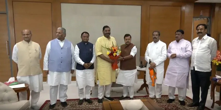 देबाशीष सामंतराय BJP में शामिल, बोले — 'विकसित भारत' के संकल्प से प्रभावित होकर लिया फैसला