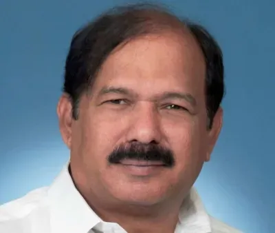 BJP MLA Kalidas Kolambkar takes oath as Maha Assembly's protem Speaker 