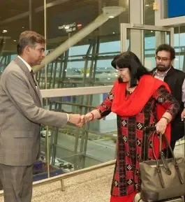 Did BJP MP Aparajita Sarangi Receive a Hero's Welcome in Bhubaneswar After Her Five-Nation Tour?