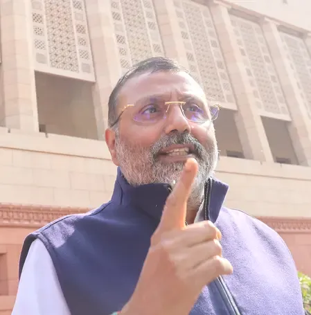 BJP MP Critiques Shiv Sena (UBT) for Congress Alliance, Cites 1969 Assassination Conspiracy