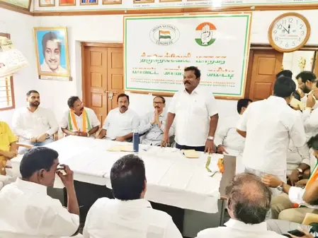 भाजपा ने एआईएडीएमके को पांच धड़ों में बांटा: सेल्वा पेरुंथगई