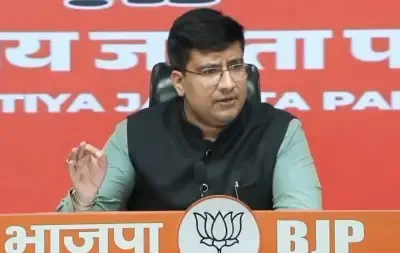 BJP का कांग्रेस पर हमला: दिल्ली प्रदर्शन में पुलिसकर्मियों से मारपीट का आरोप, राहुल गांधी घेरे में