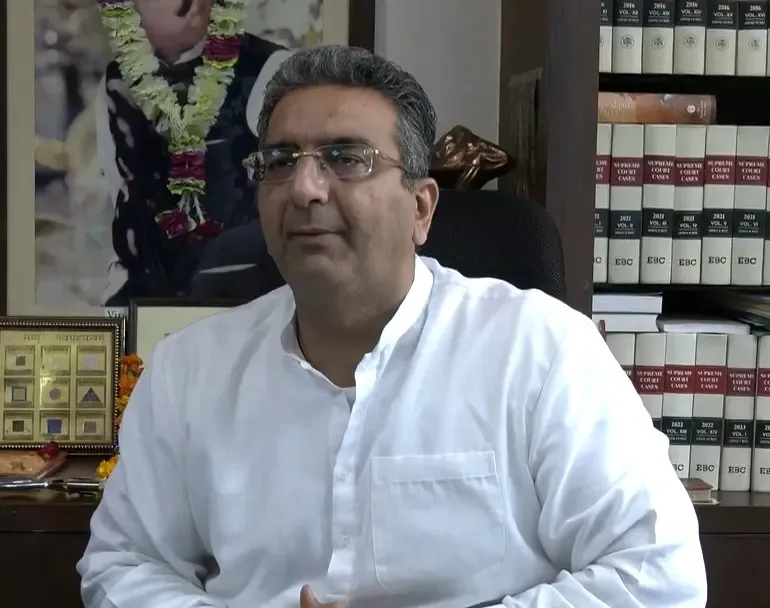क्या भाजपा प्रवक्ता गौरव भाटिया ने विपक्ष पर 'ओछी राजनीति' करने का आरोप लगाया?