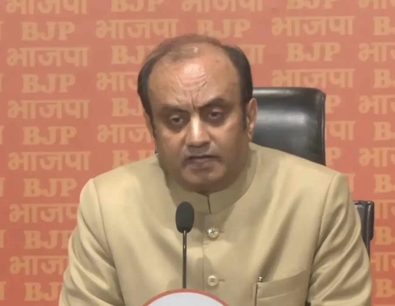 क्या नेताजी के योगदान को भुलाने के प्रयास हुए हैं? सुधांशु त्रिवेदी ने कांग्रेस और टीएमसी पर हमला किया