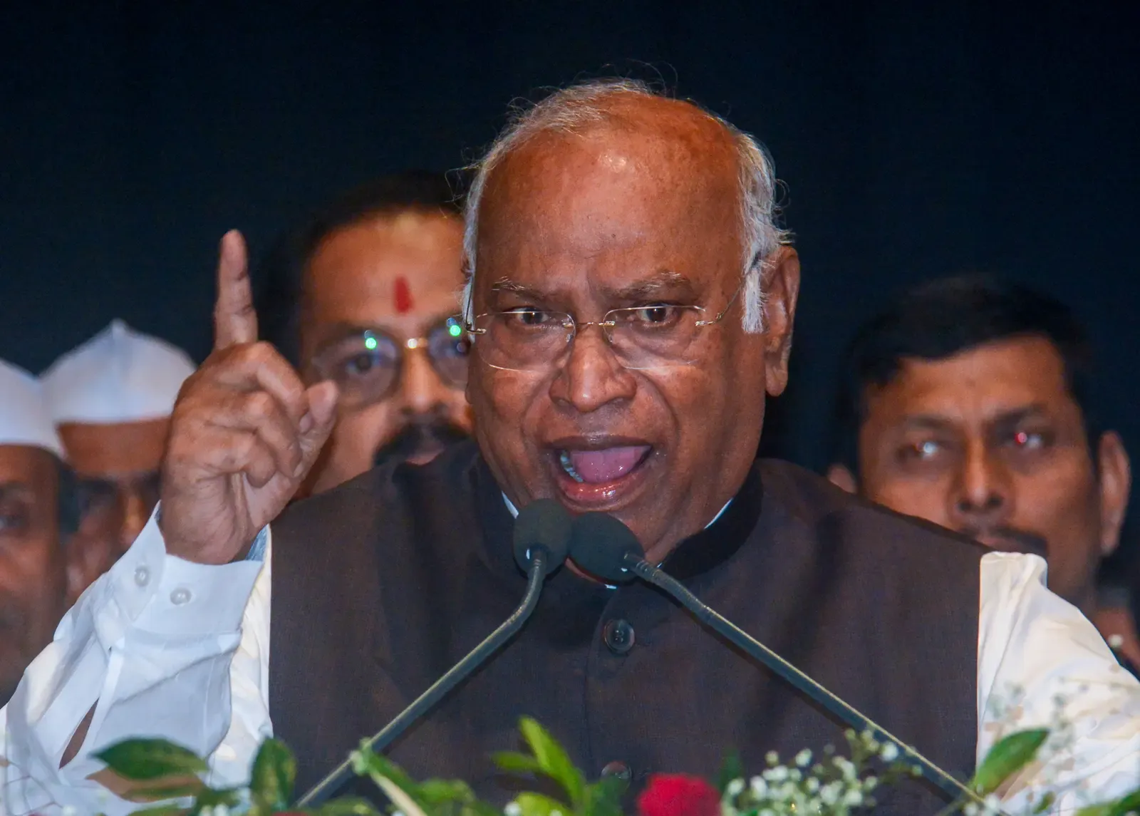 BJP to protest nationwide Monday over Kharge's remarks on PM Modi's late father