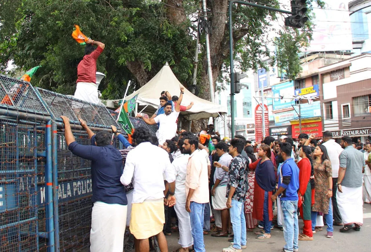 Kerala PSC row: BJP Yuva Morcha marches to Secretariat, targets UDF government