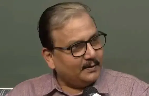 RJD's Manoj Jha Critiques BJP's Financial Aid Pledge in Bengal