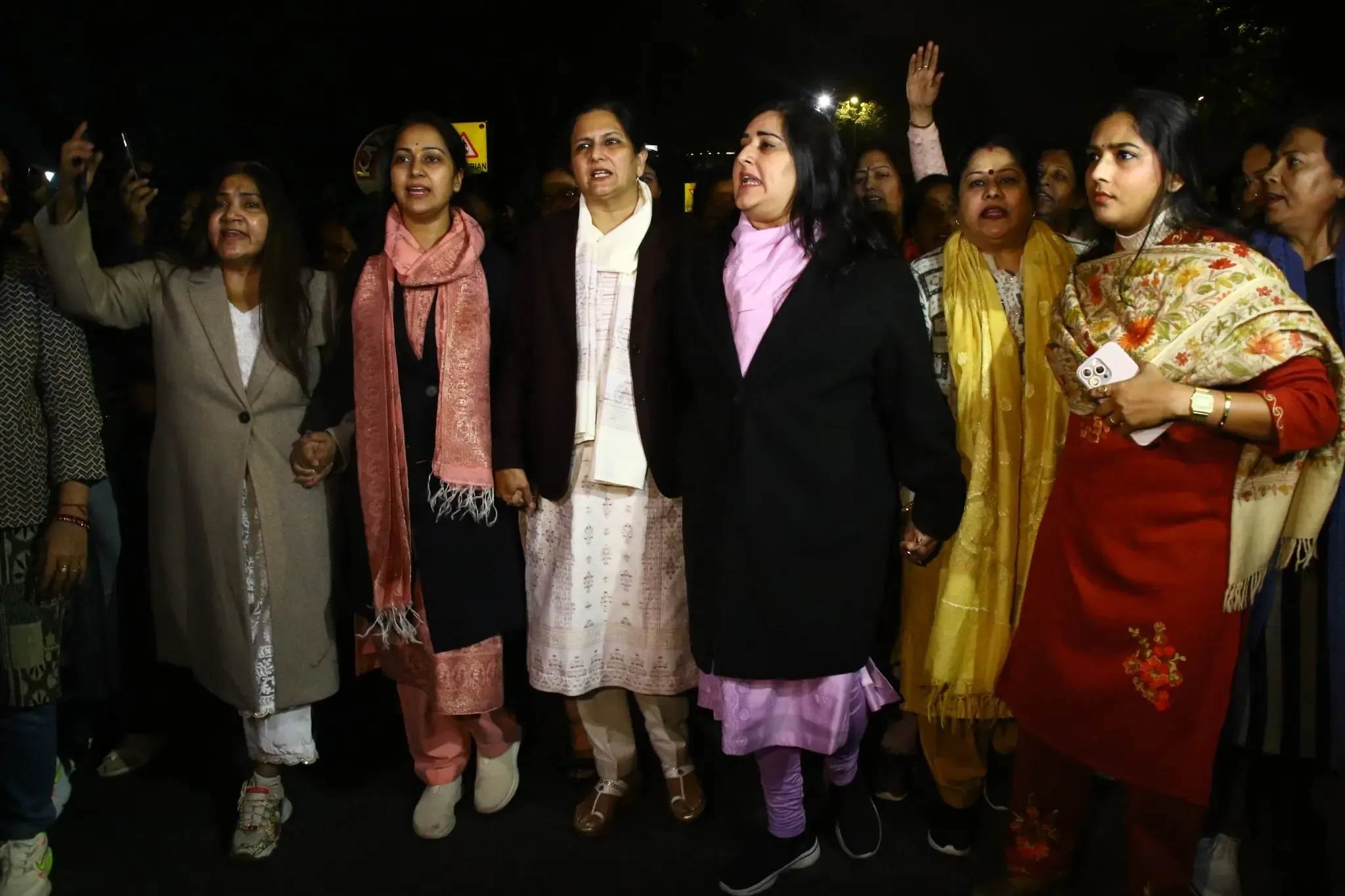 BJP's Mahila Morcha slams Kejriwal over failure on women security