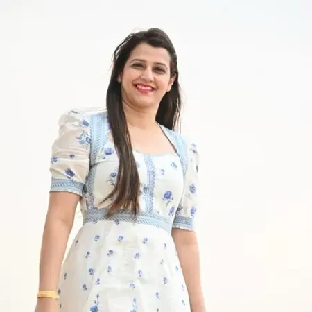 बीएमसी चुनाव से पहले उद्धव ठाकरे गुट को बड़ा झटका, तेजस्वी घोसालकर ने दिया इस्तीफा