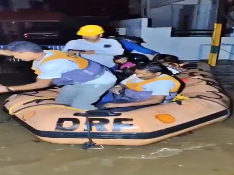 How Are Boats Being Deployed to Rescue People from Flooded Areas in Hyderabad?