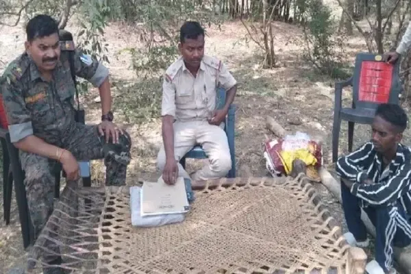 बोकारो हत्याकांड: मायके जाने की जिद पर पति ने कुल्हाड़ी से काटी पत्नी, शव के पास सोता रहा दरिंदा