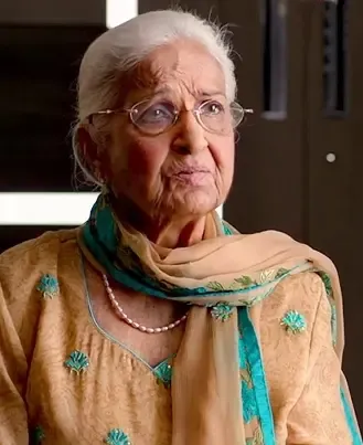 Why Did Bollywood Overlook Veteran Actress Kamini Kaushal’s Funeral?