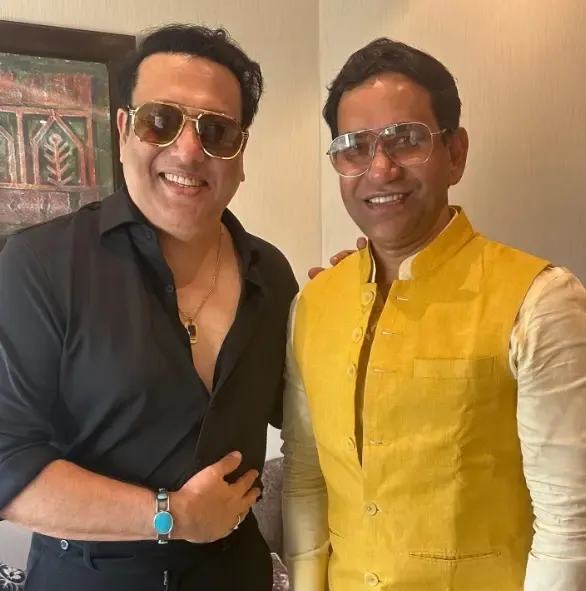 गोविंदा और निरहुआ का साथ: एक फ्रेम में दो सुपरस्टार्स की झलक