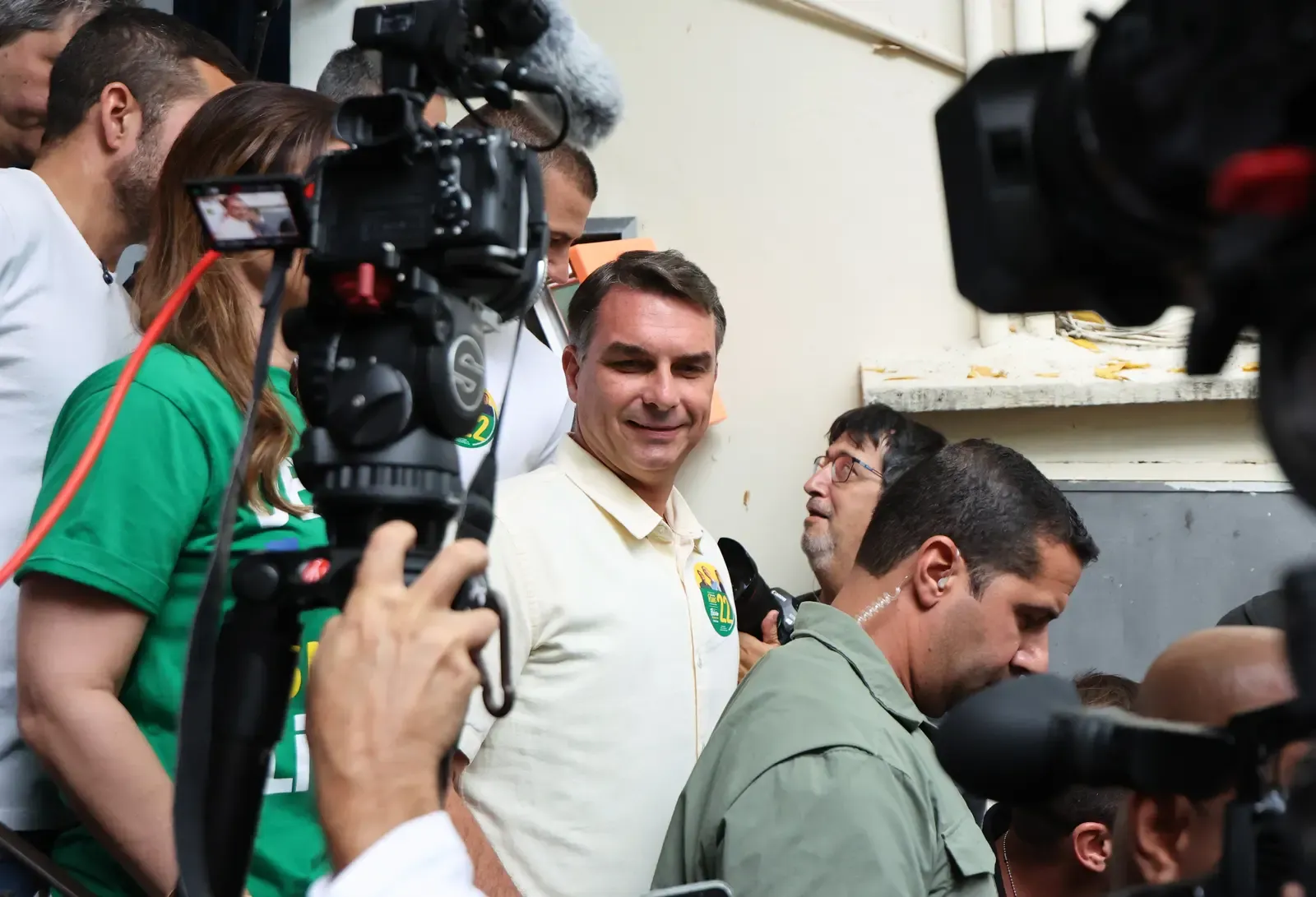 Flavio Bolsonaro flees Brazil after election loss, passport row