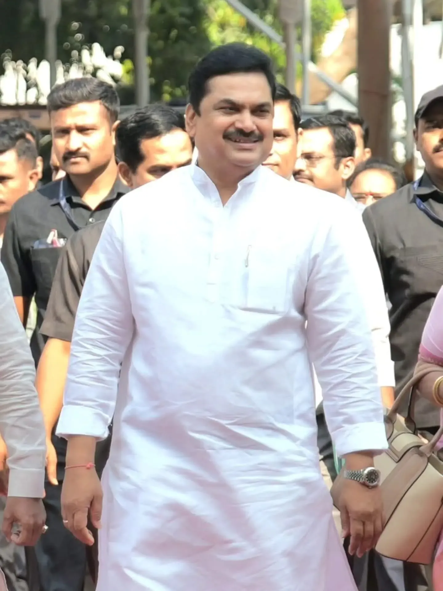 Bomb Threat Escalates to Major Targets in Mumbai: Legislative Council Chairman's Alarming Update