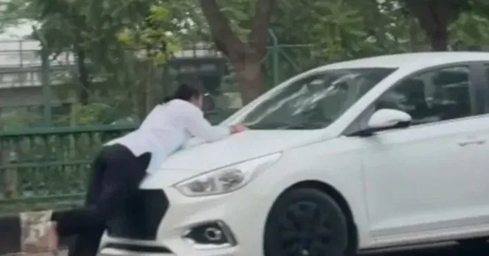 Lucknow woman dragged on car bonnet by boyfriend at Gomti Nagar park