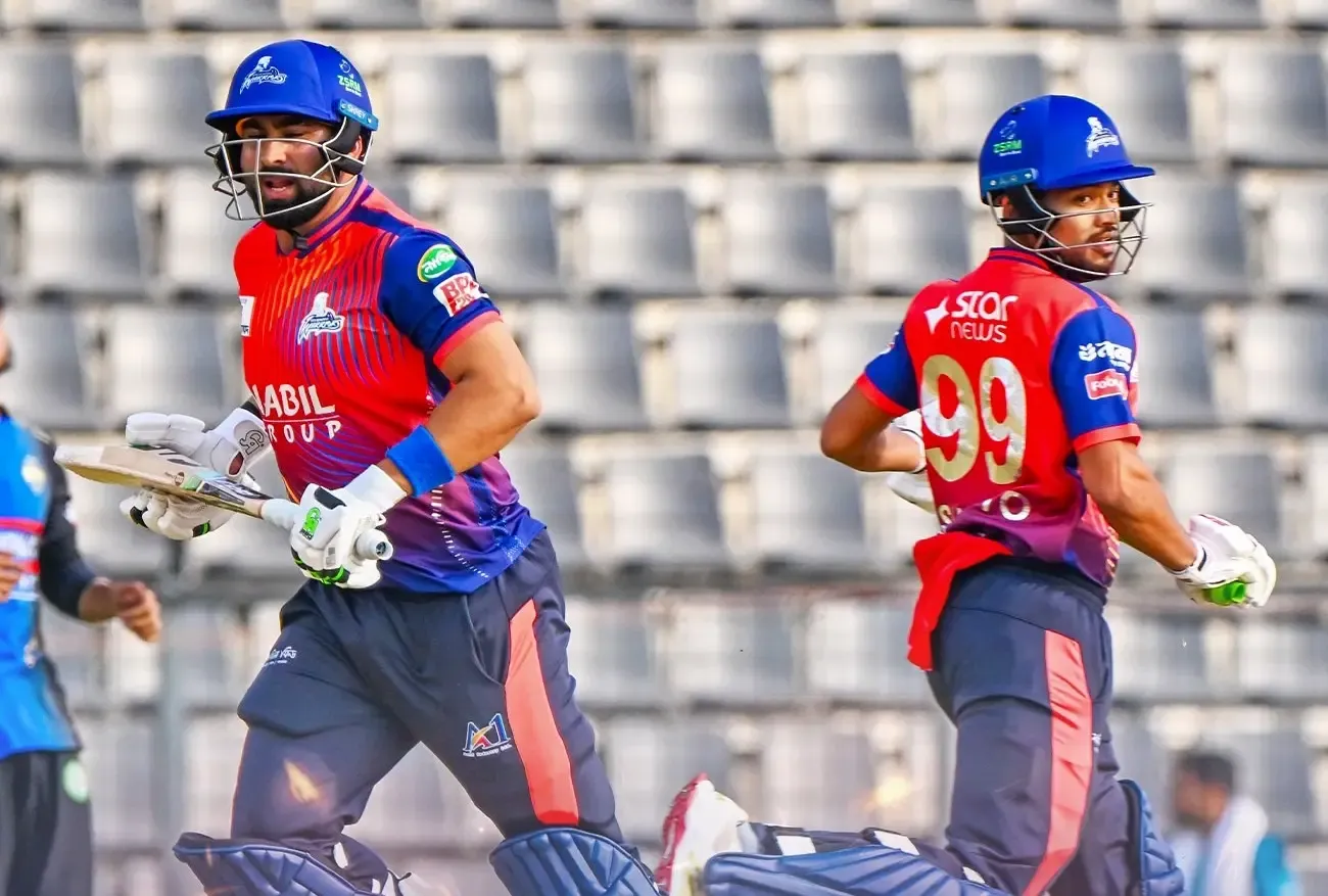 क्या मोहम्मद वसीम ने 11 बाउंड्री के साथ तूफानी पारी खेलकर वॉरियर्स को जीत दिलाई?