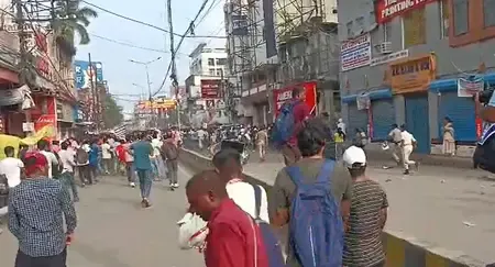 बीपीएससी: टीआरई-4 को लेकर छात्रों ने पटना में किया प्रदर्शन, पुलिस ने भाजीं लाठियां