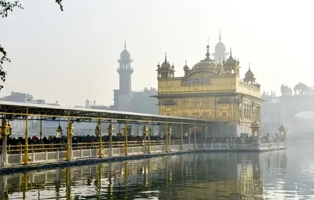 Why Are Devotees Braving the Cold at the Golden Temple for the New Year?