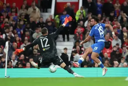 Brighton knock Man Utd out of Carabao Cup; Villa, Everton, Fleetwood reach Rd 4