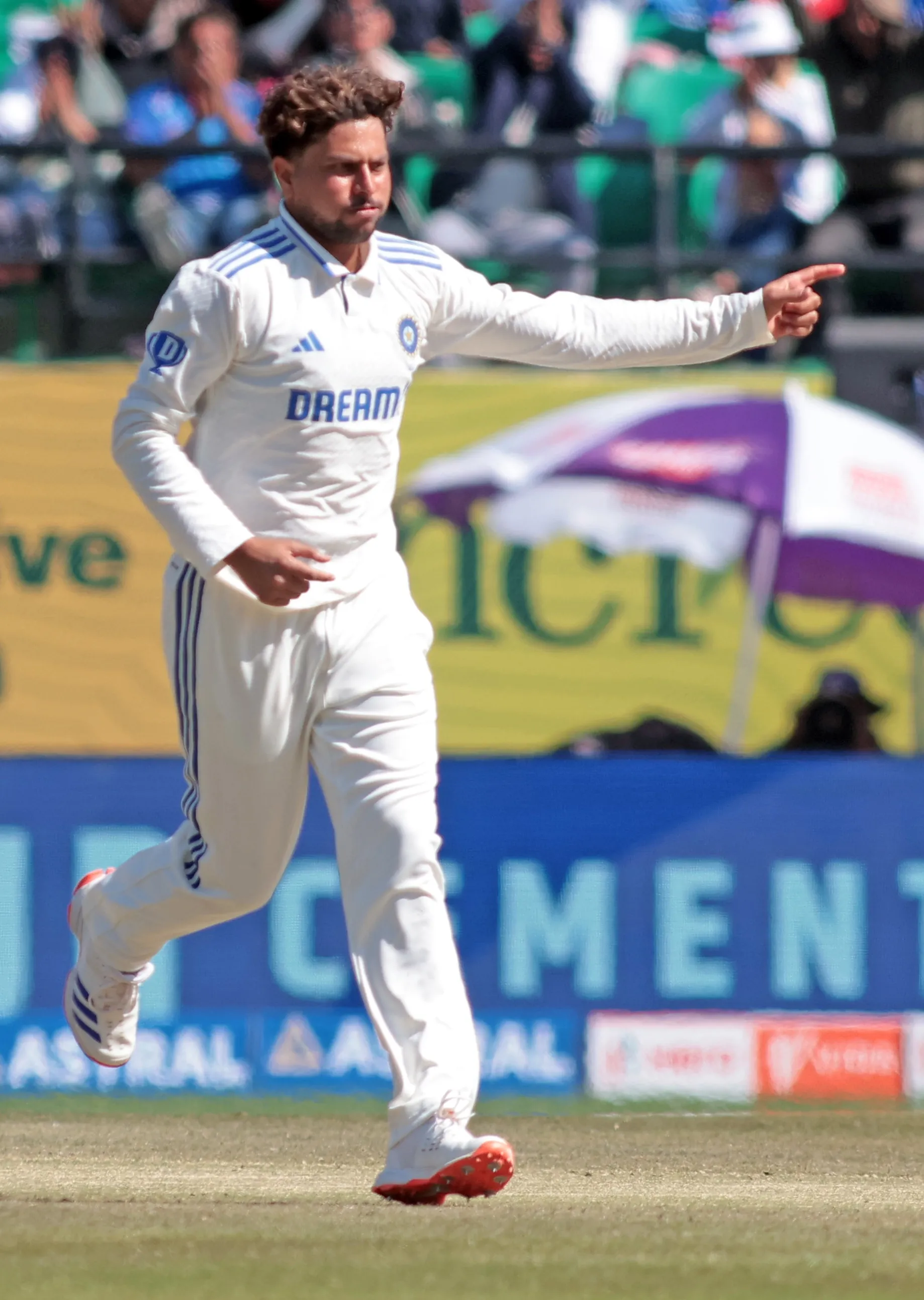 Should Kuldeep Yadav Replace Shardul Thakur for the Second Test?
