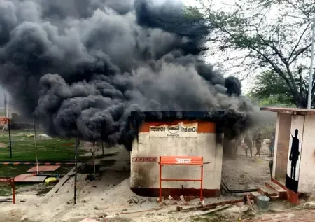 Tragic Fire Claims Life of BSF Personnel in Hingalganj, West Bengal