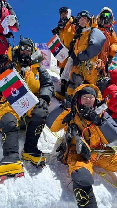 BSF all-women team summits Mt Everest in Diamond Jubilee year; Amit Shah hails Nari Shakti