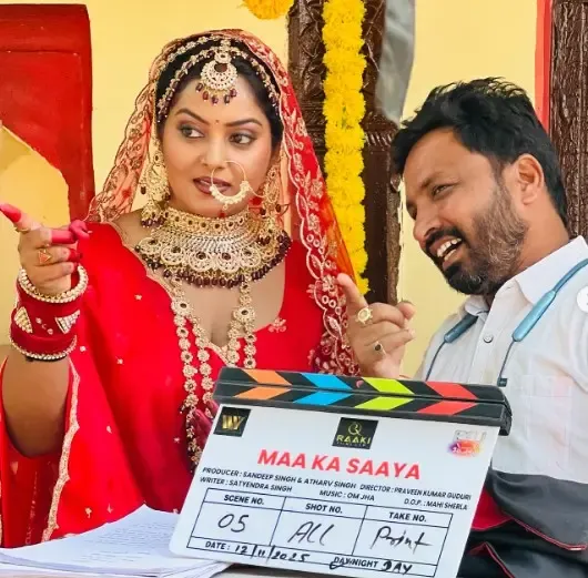 क्या अंजना सिंह का ब्राइडल लुक बीटीएस तस्वीरों में नजर आया है? नई फिल्म 'मां का साया' की शूटिंग जारी है!