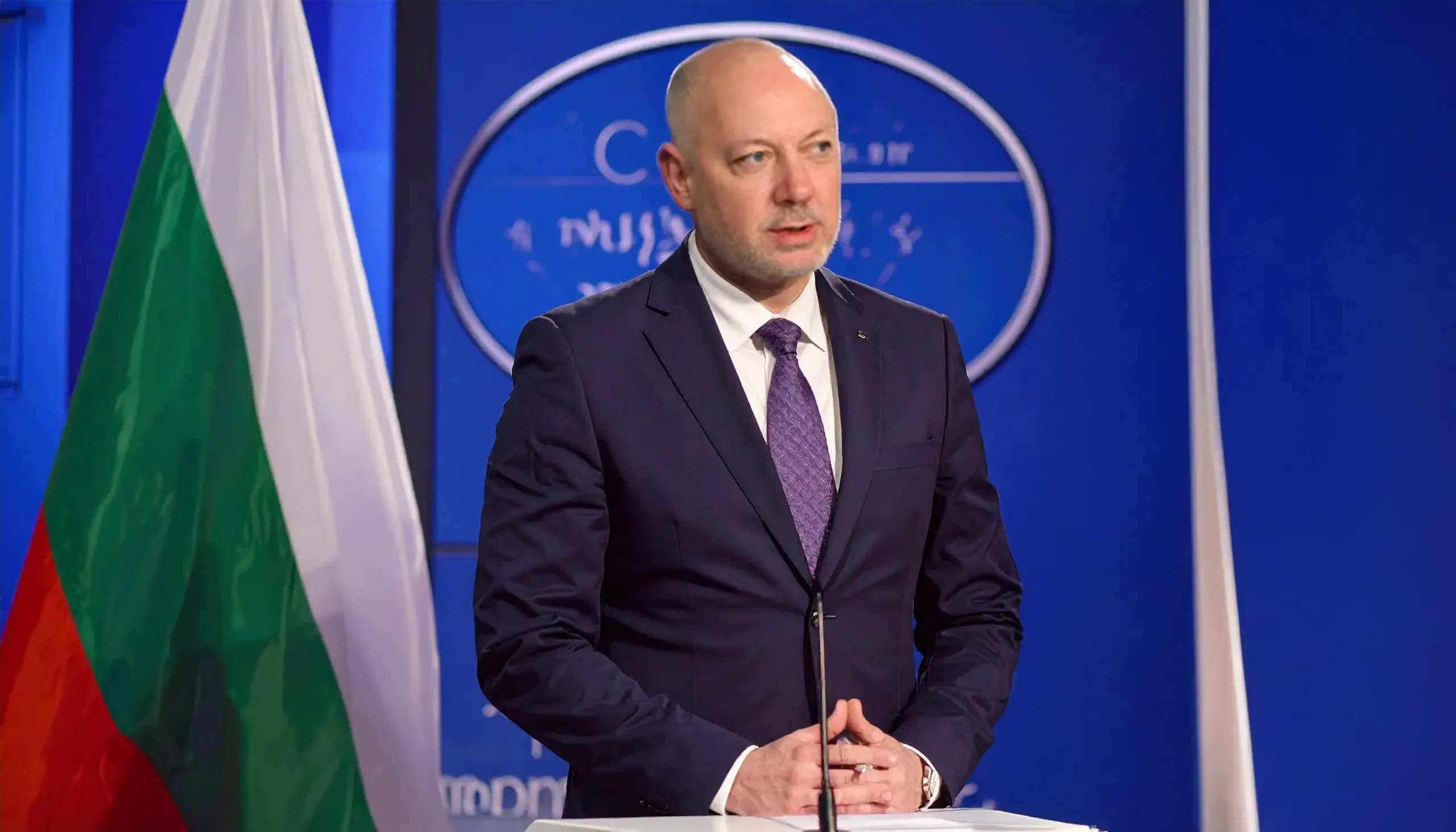 क्या बुल्गारिया में सड़कों पर उतरी भीड़ ने सरकार को झुका दिया?