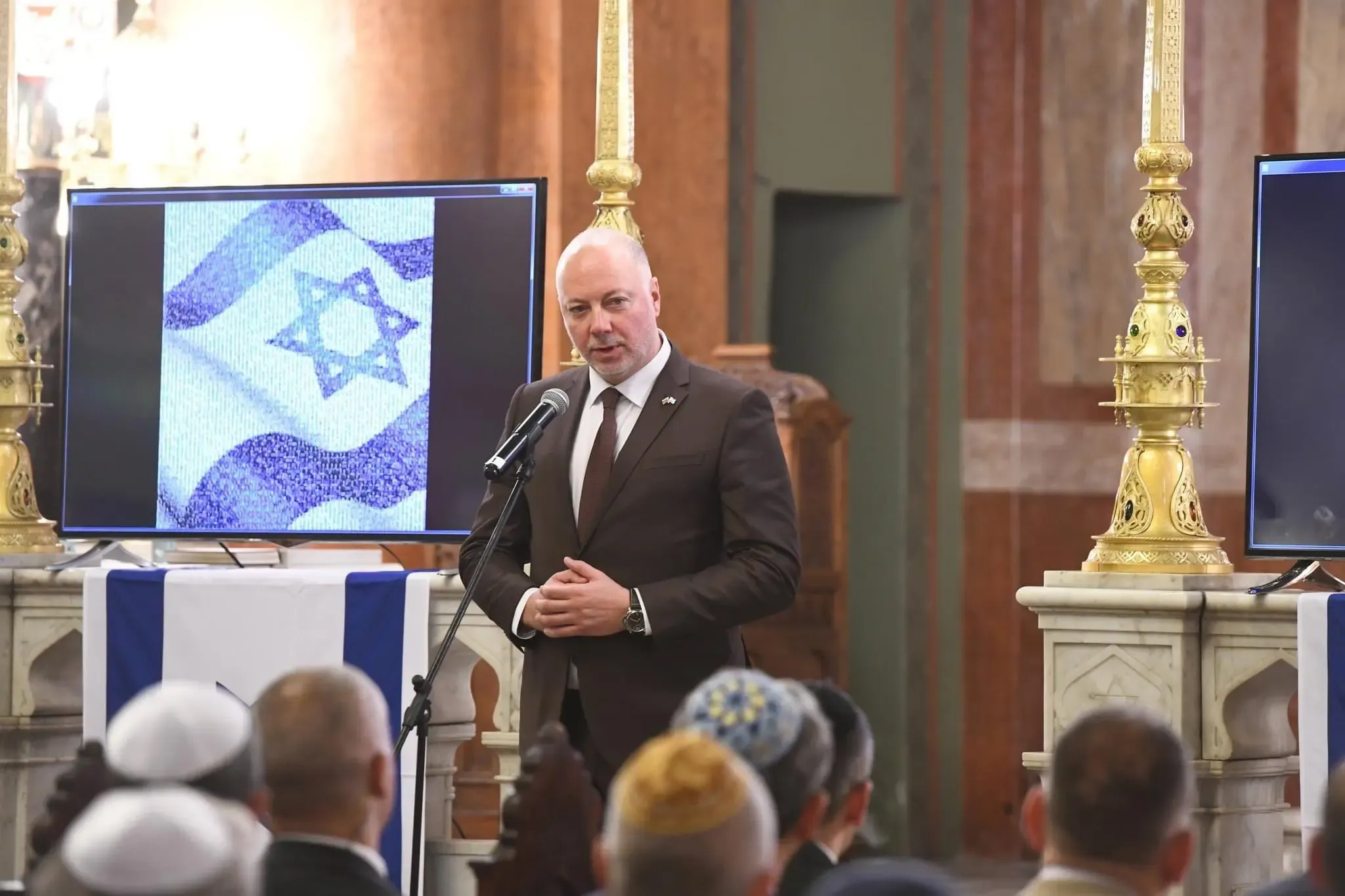 Largest Political Force in Bulgaria Proposes New Coalition Government