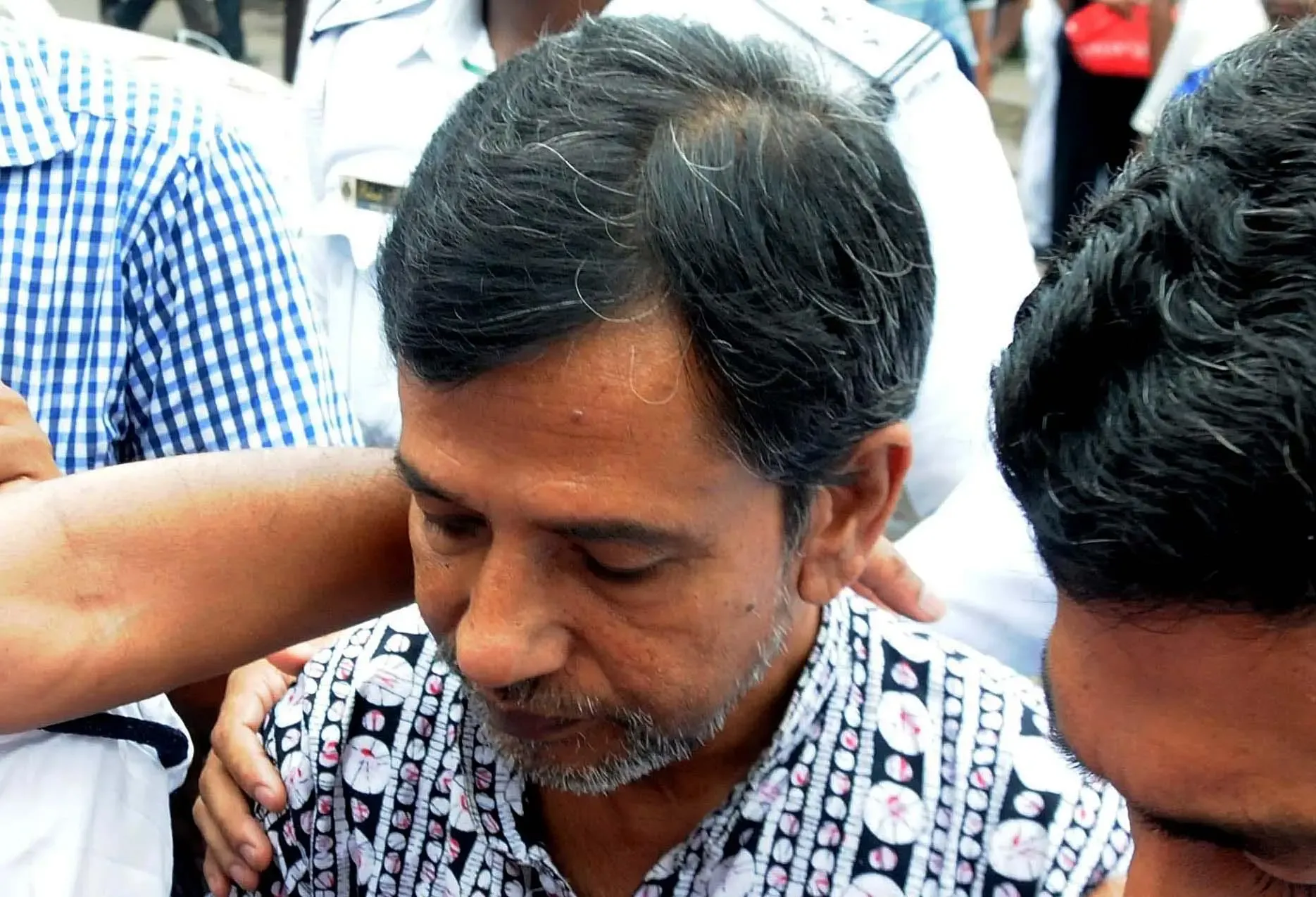 Calcutta HC Orders West Bengal to Report on Saradha Group Cases