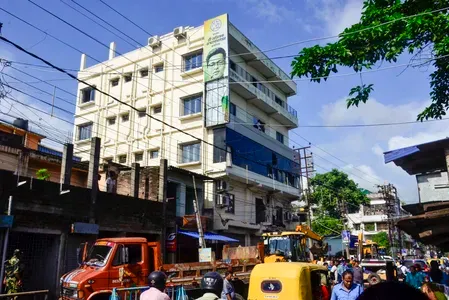 Calcutta HC extends demolition stay on Abhishek Banerjee's Amtala office till August 6