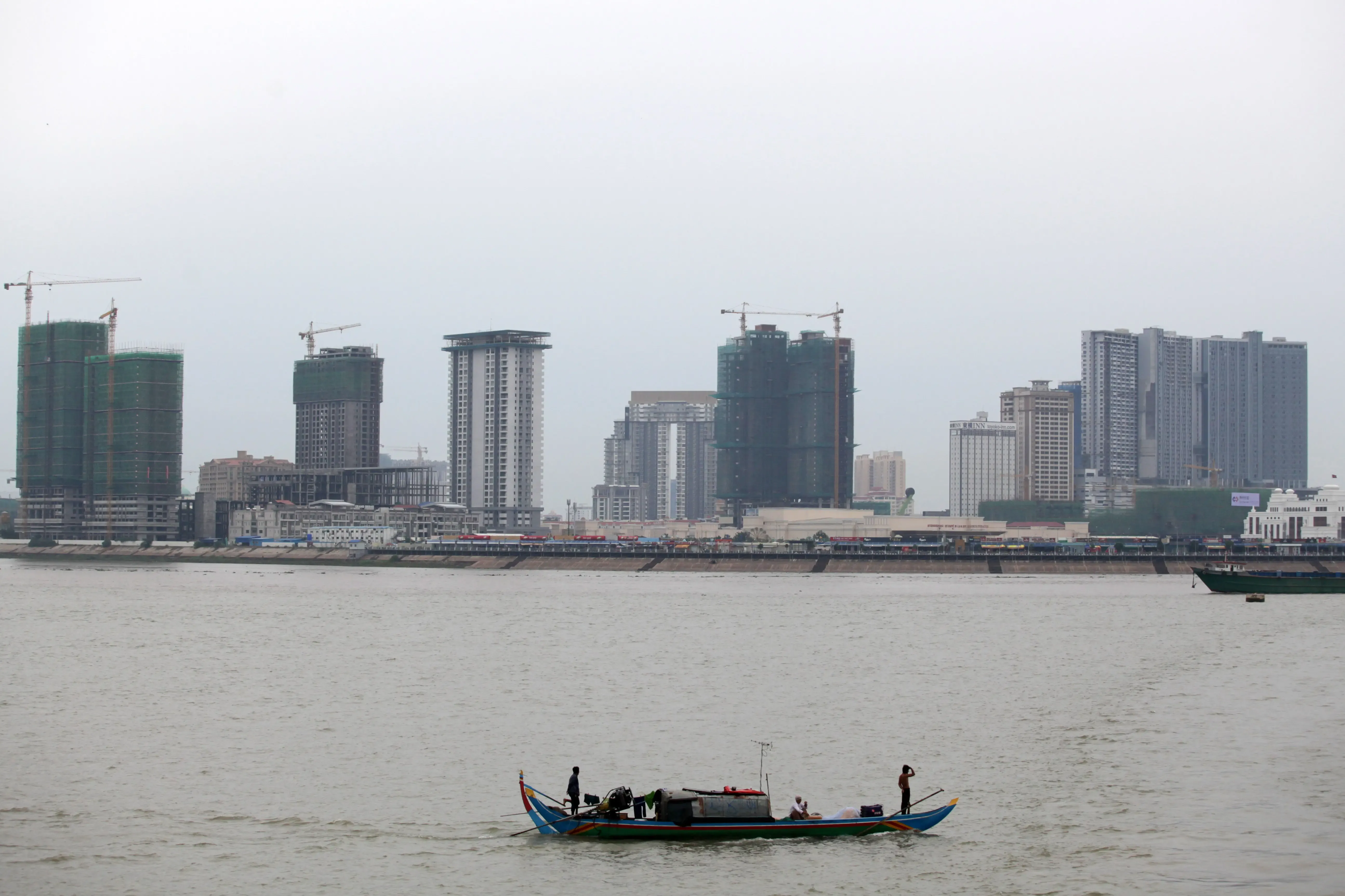 How is Cambodia Enhancing Its Food Control System to Boost Fish Trade and Market Access?