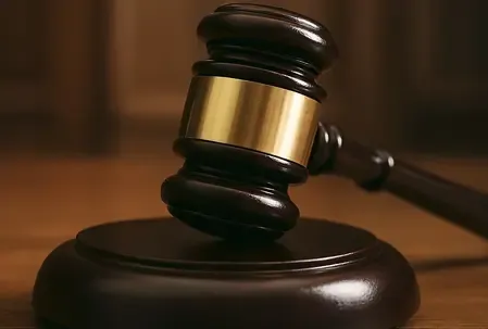 सीबीआई कोर्ट ने रिश्वत के मामले में पूर्व सेंट्रल एक्साइज सुपरिटेंडेंट को चार साल की सजा दी