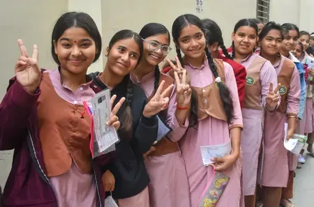 सीबीएसई 12वीं बोर्ड, बीते साल के मुकाबले रिजल्ट 3.19 प्रतिशत कम, पहली बार डिजिटल मूल्यांकन