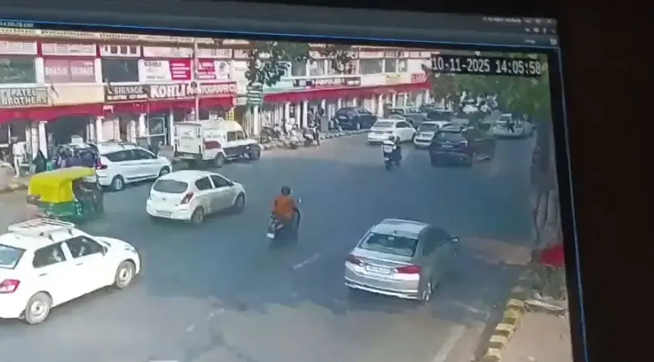 What Does CCTV Footage Reveal About Dr Umar Driving a Car with Explosives Before the Red Fort Blast?