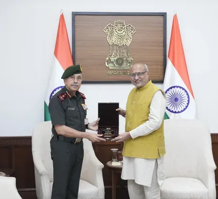 सीडीएस जनरल एनएस राजा सुब्रमणि ने उपराष्ट्रपति सीपी राधाकृष्णन से की शिष्टाचार भेंट