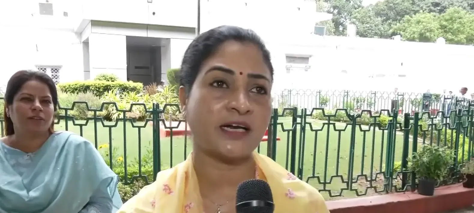 सीईसी ज्ञानेश कुमार पर कांग्रेस का हमला: 'इस्तीफा दें, वरना जेल जाएँगे'