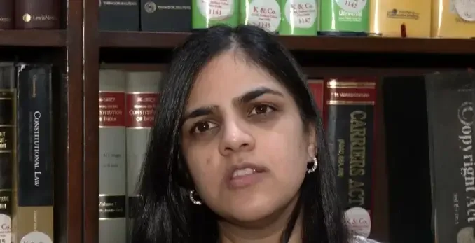 क्या सेलिना जेटली को मानसिक, शारीरिक और आर्थिक प्रताड़ना सहनी पड़ी?