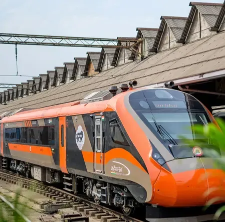 Central Government Greenlights Bengaluru–Mumbai Vande Bharat Sleeper Train Following Minister Joshi's Appeal