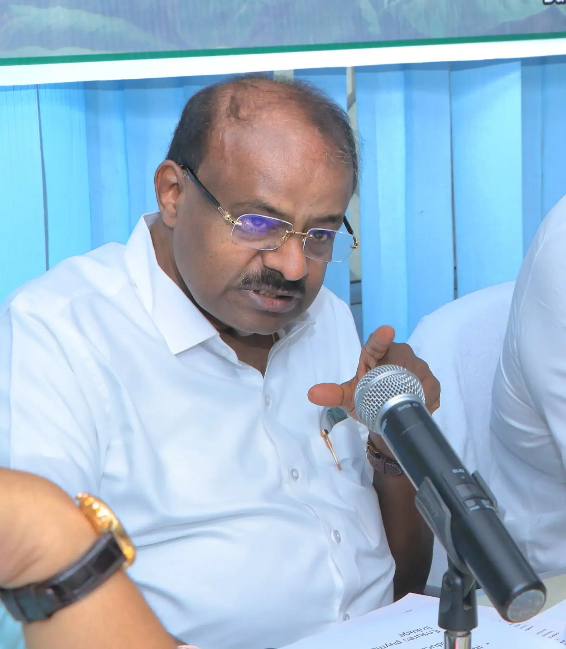 Union Minister Kumaraswamy Reaffirms Support for Karnataka's Tobacco Farmers