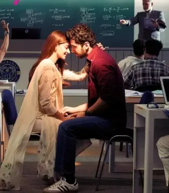 'चांद मेरा दिल' का टीजर रिलीज, अनन्या-लक्ष्य के प्यार की नई कहानी