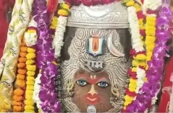 चैत्र नवमी पर महाकाल के दरबार में भक्तों का सैलाब, भस्म आरती में दिखा अद्भुत दिव्य स्वरूप