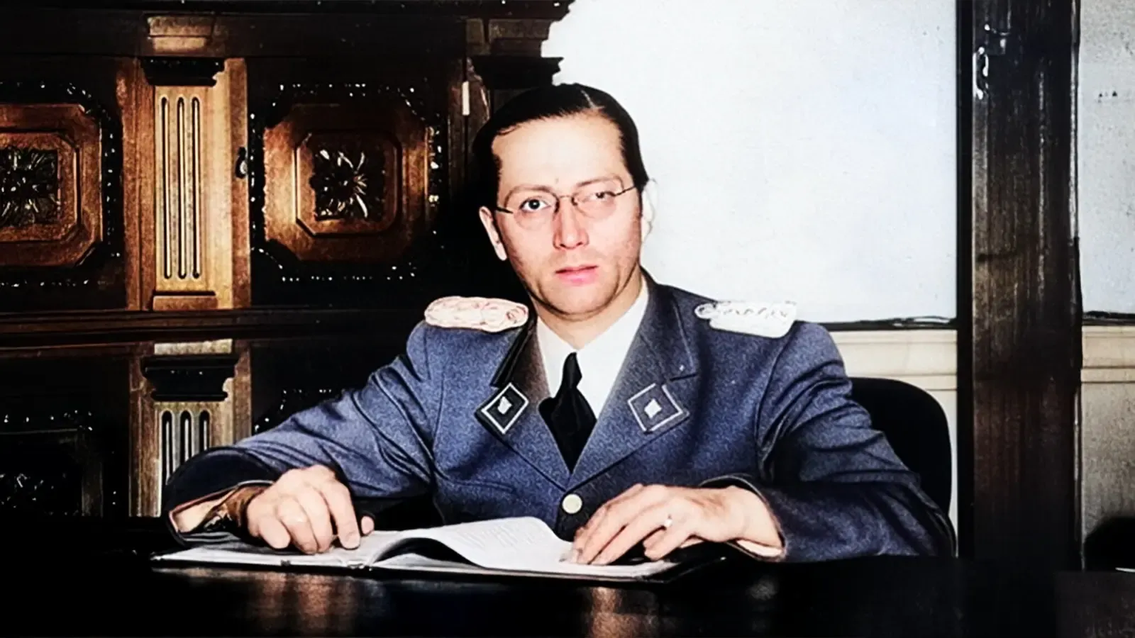 क्या सत्ता, साजिश और मौत के बीच फंसा था वेनेज़ुएला का नेता कार्लोस चालबाउ?