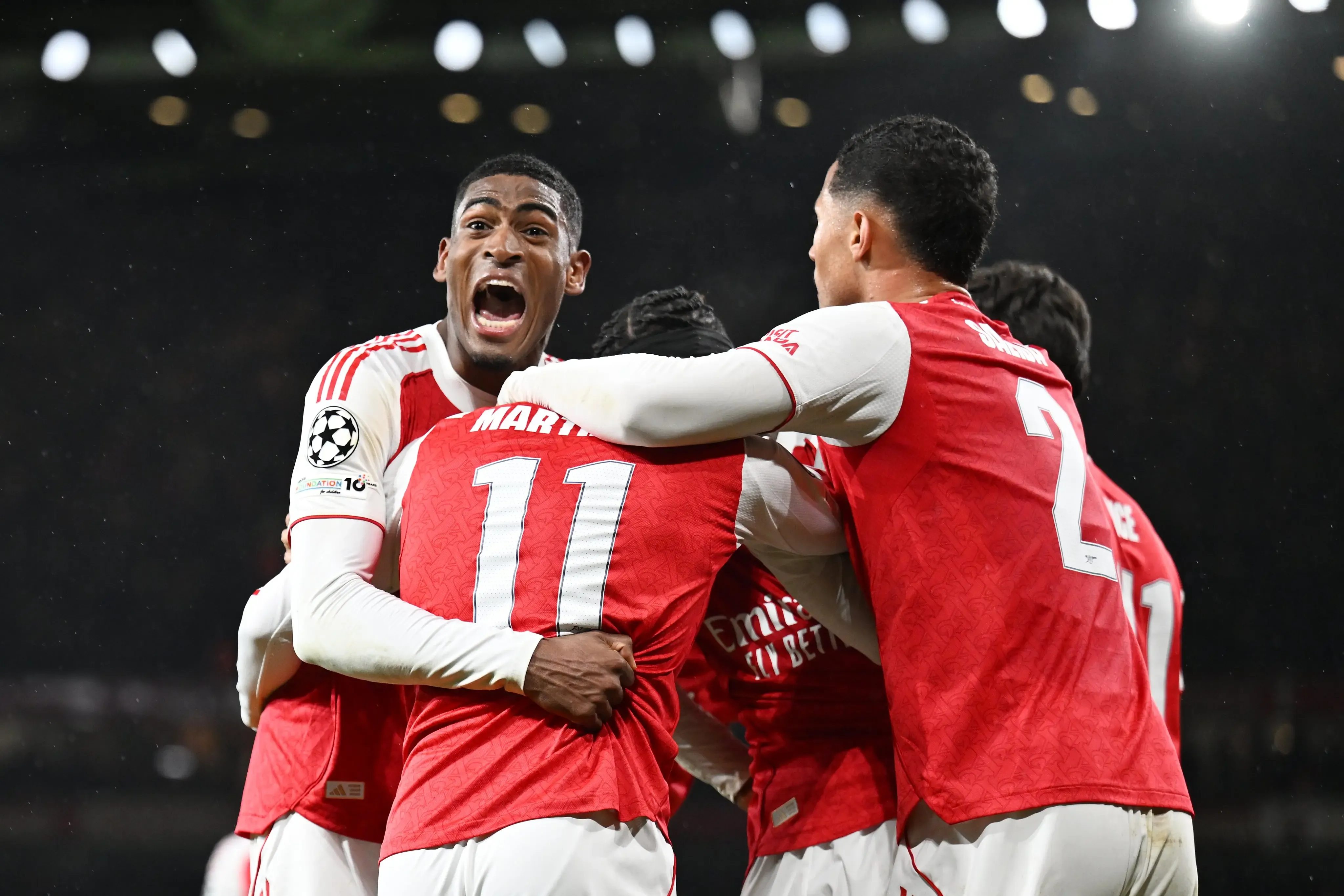 Did Arsenal Defeat Bayern to Secure the Top Spot, While PSG Scored Five?