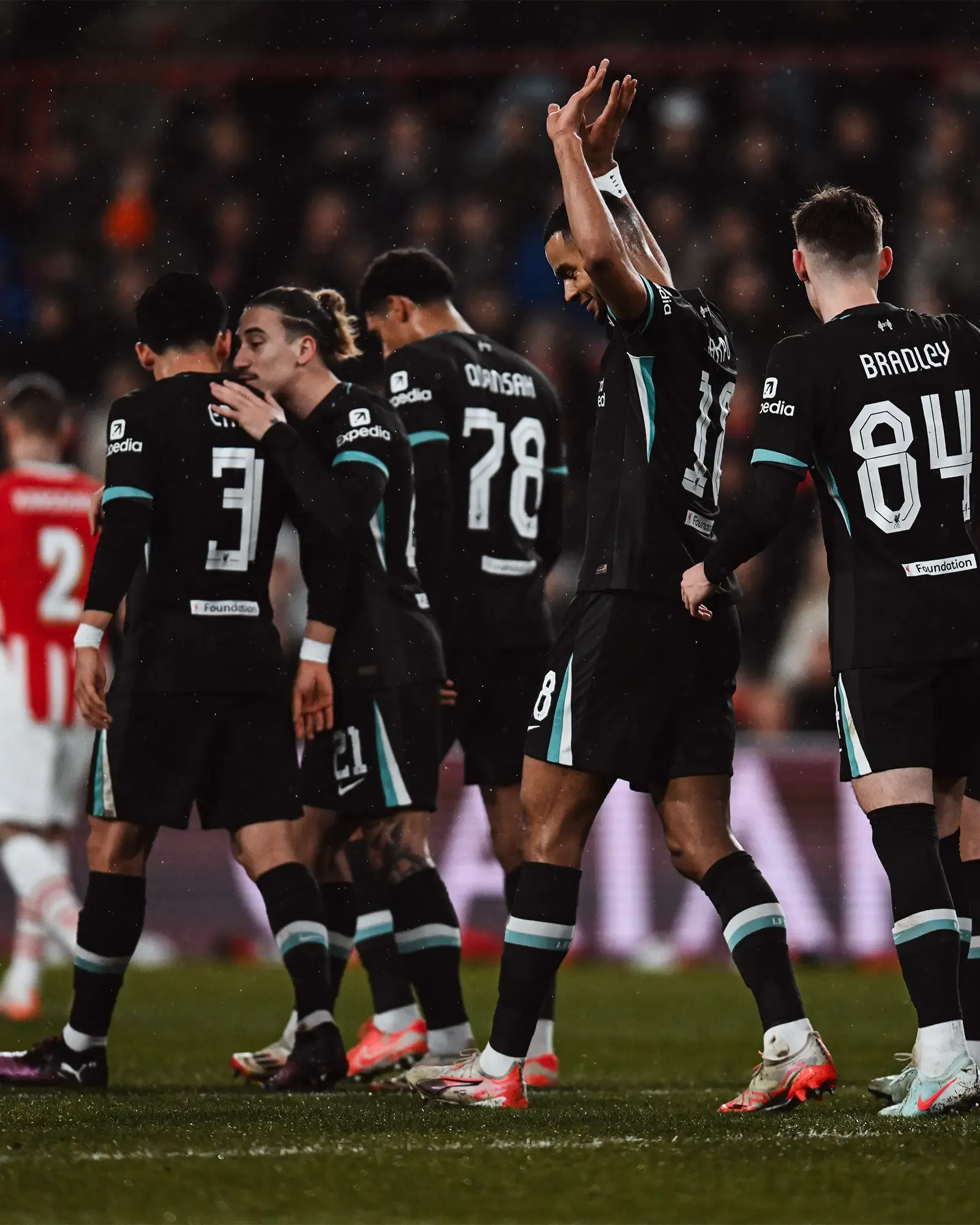 Champions League: Liverpool and Barcelona Secure Top 2 Finishes; Arsenal Advances to Round of 16