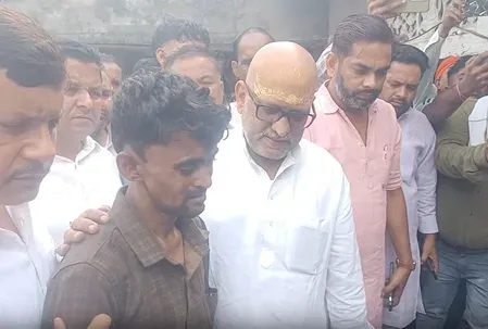 चंदौली हादसा: कांग्रेस ने योगी सरकार पर उठाए सवाल, पीड़ित परिवार के लिए 1 करोड़ मुआवजा और नौकरी की मांग